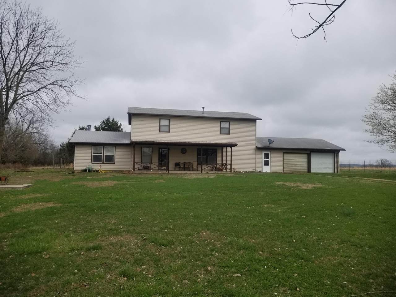 20225 725 Road - Photo 1