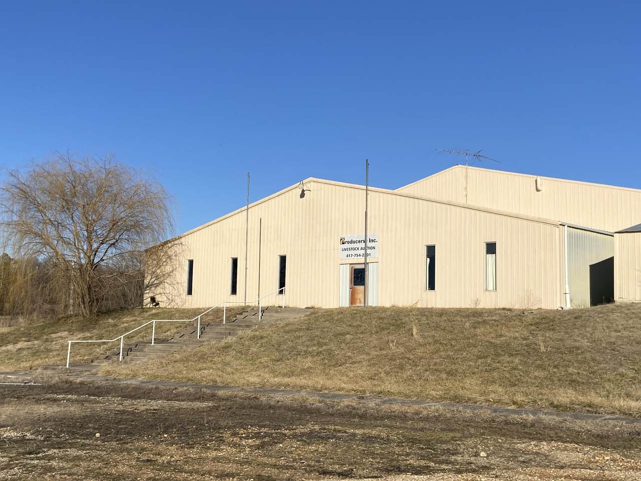 9805 1300 Road - Photo 1
