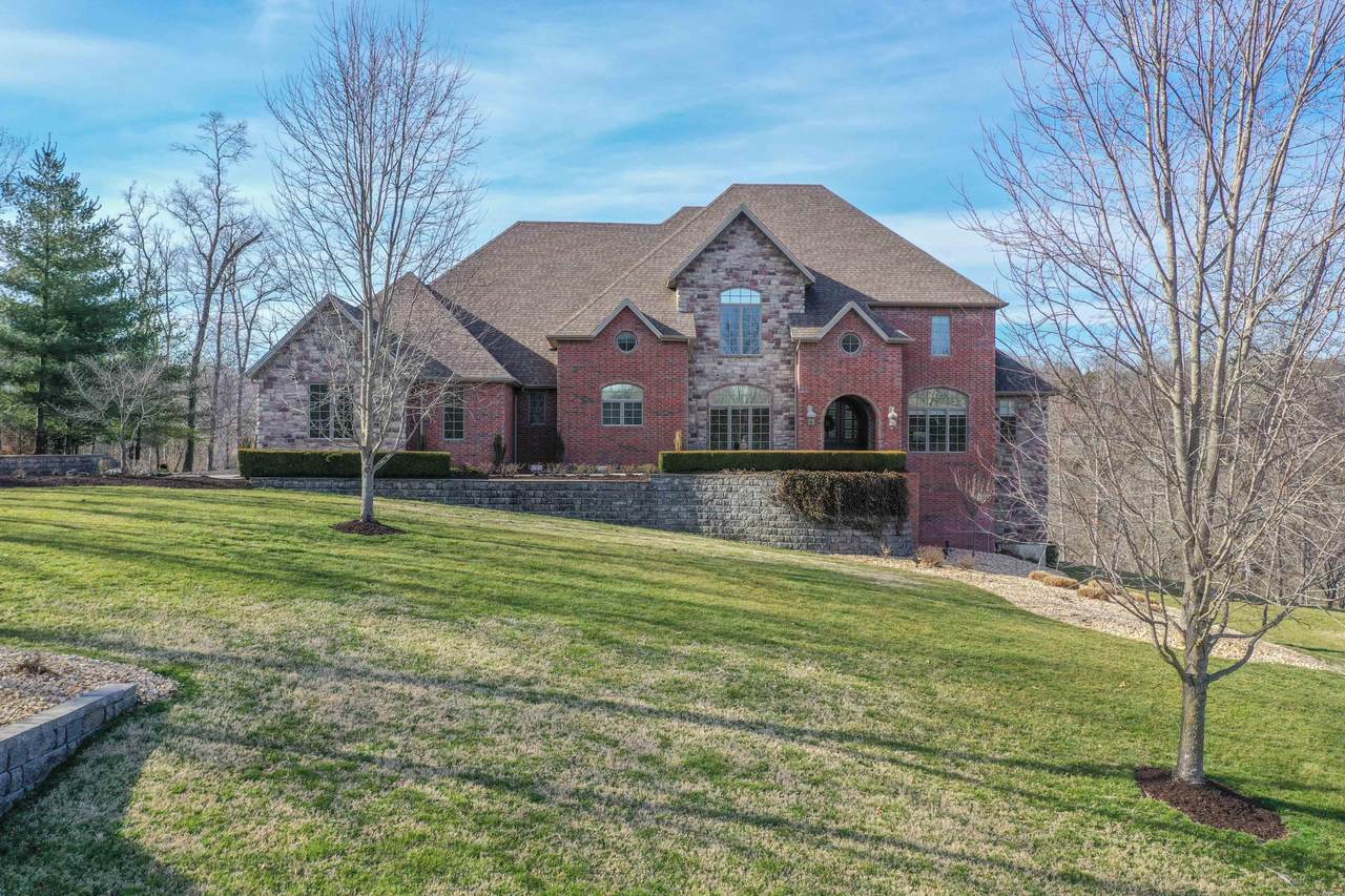 451 Tranquil Lane - Photo 1