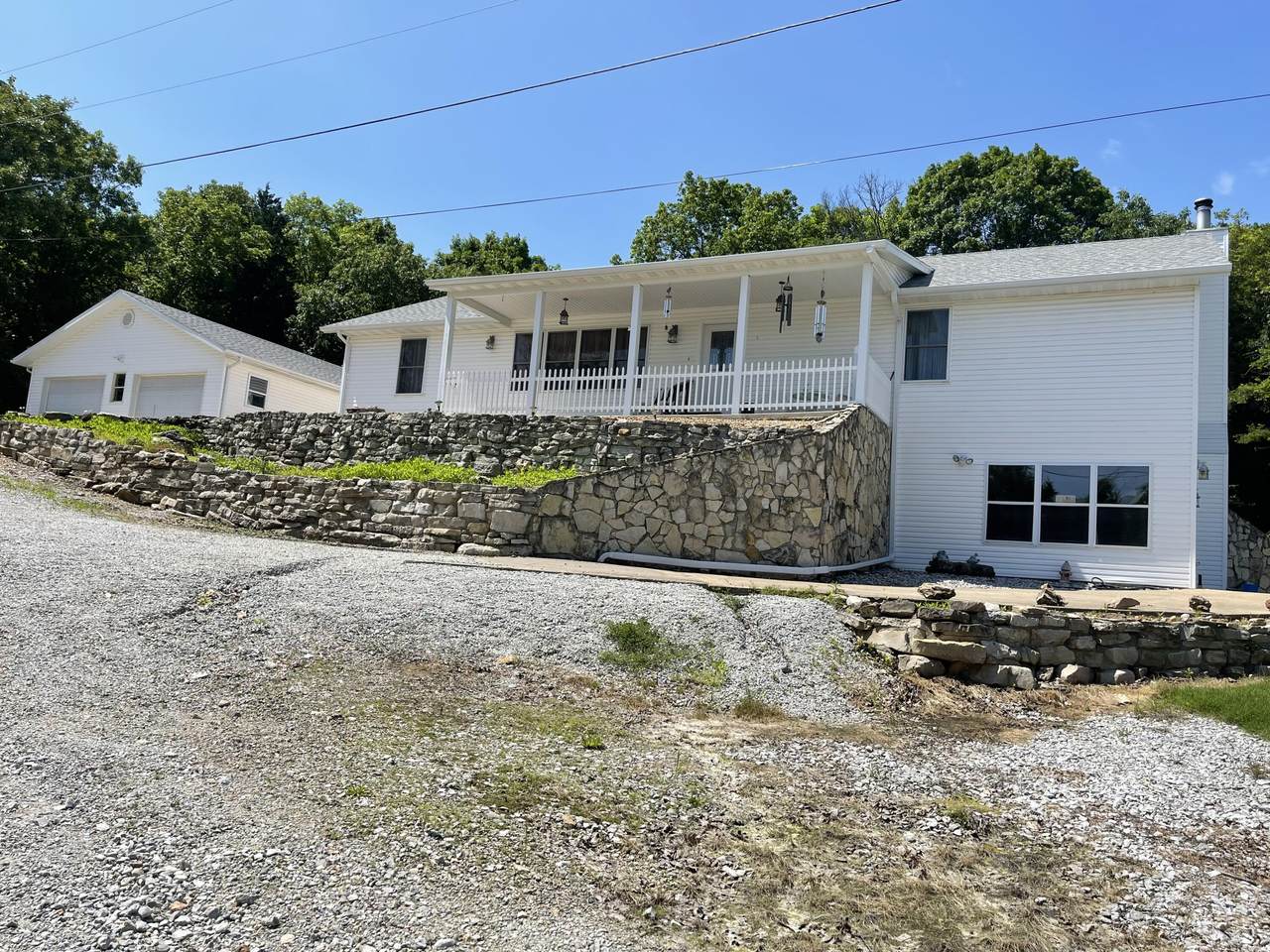 185 Paradise Lane - Photo 1