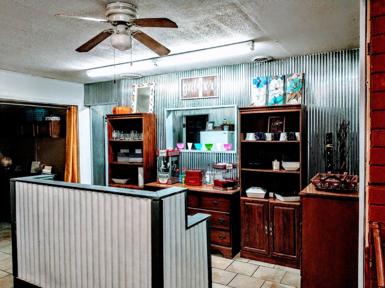 810 Business Hwy 71 - Photo 1