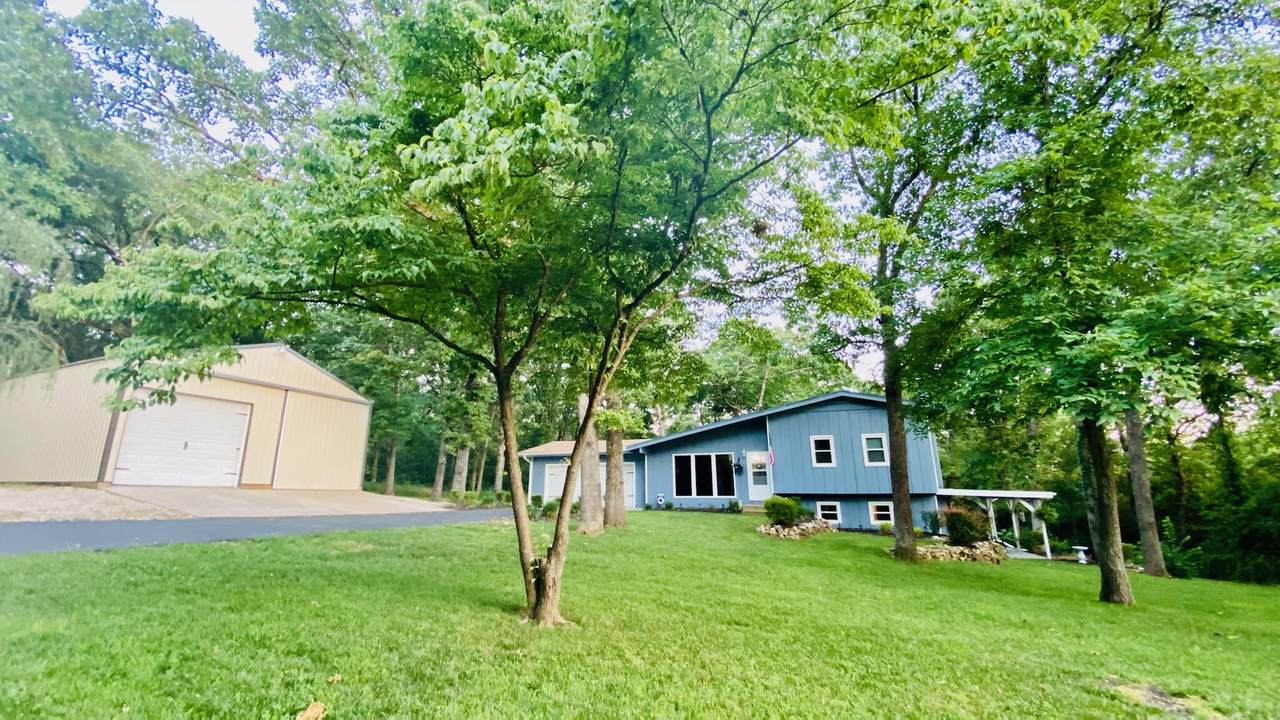 128 Grove Drive - Photo 1