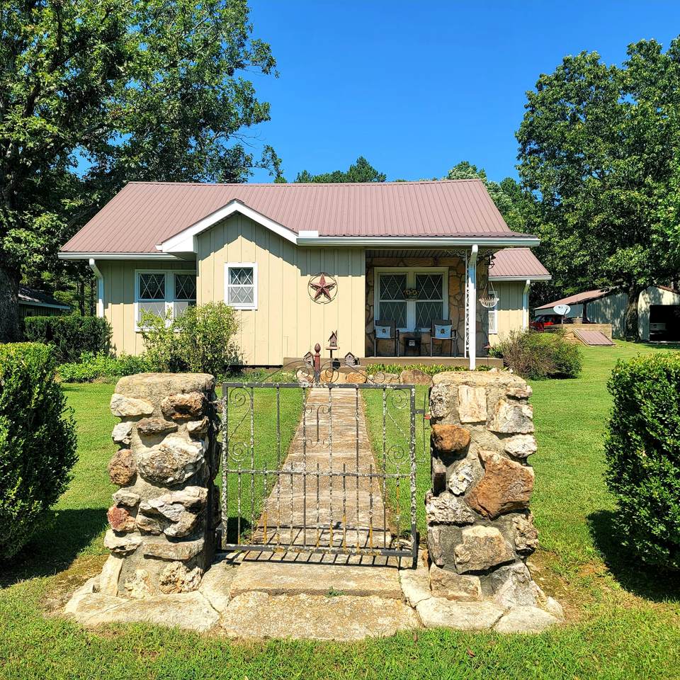16125-145 Forrest Drive - Photo 1