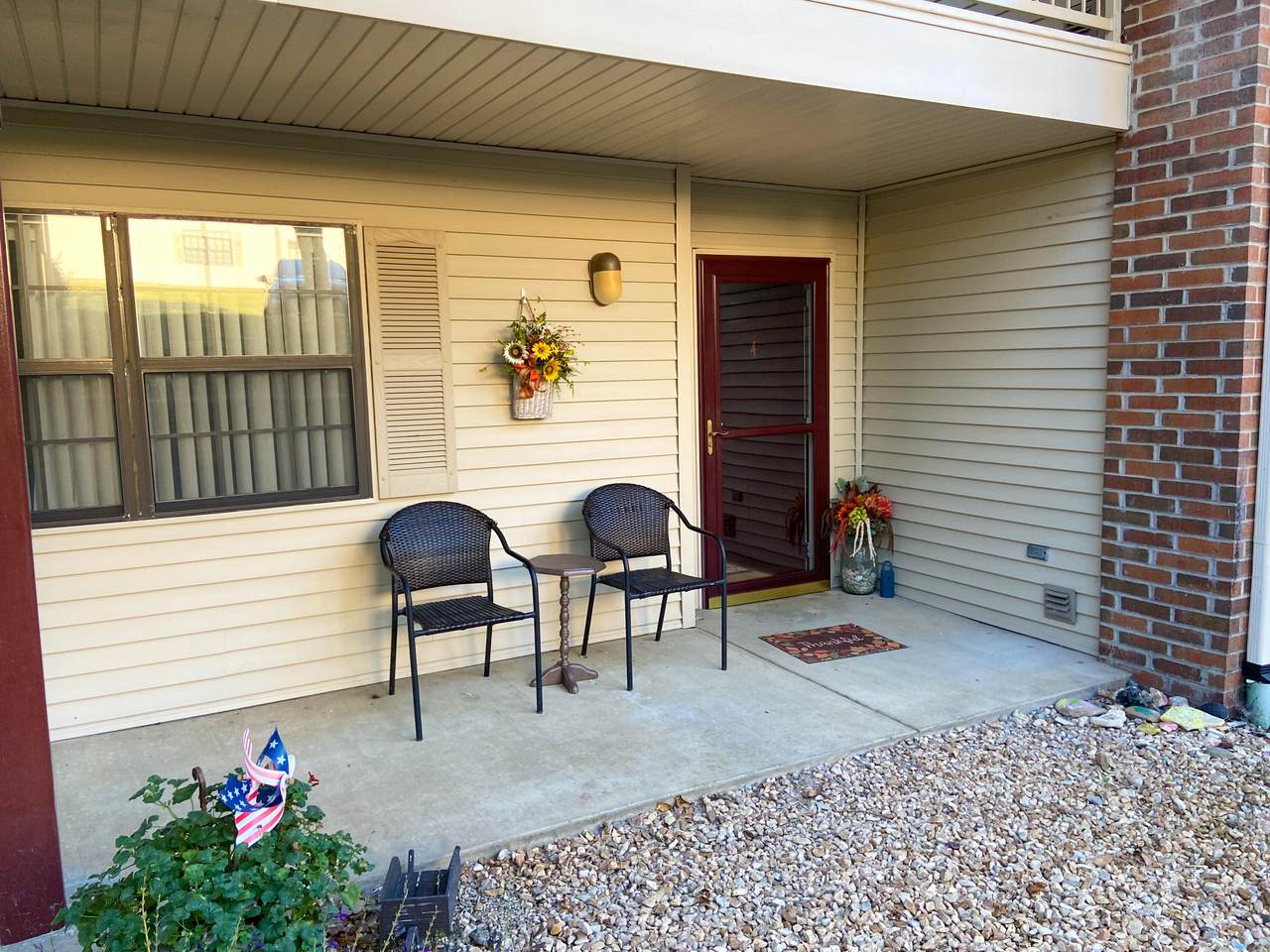 350 Wildwood - Photo 1