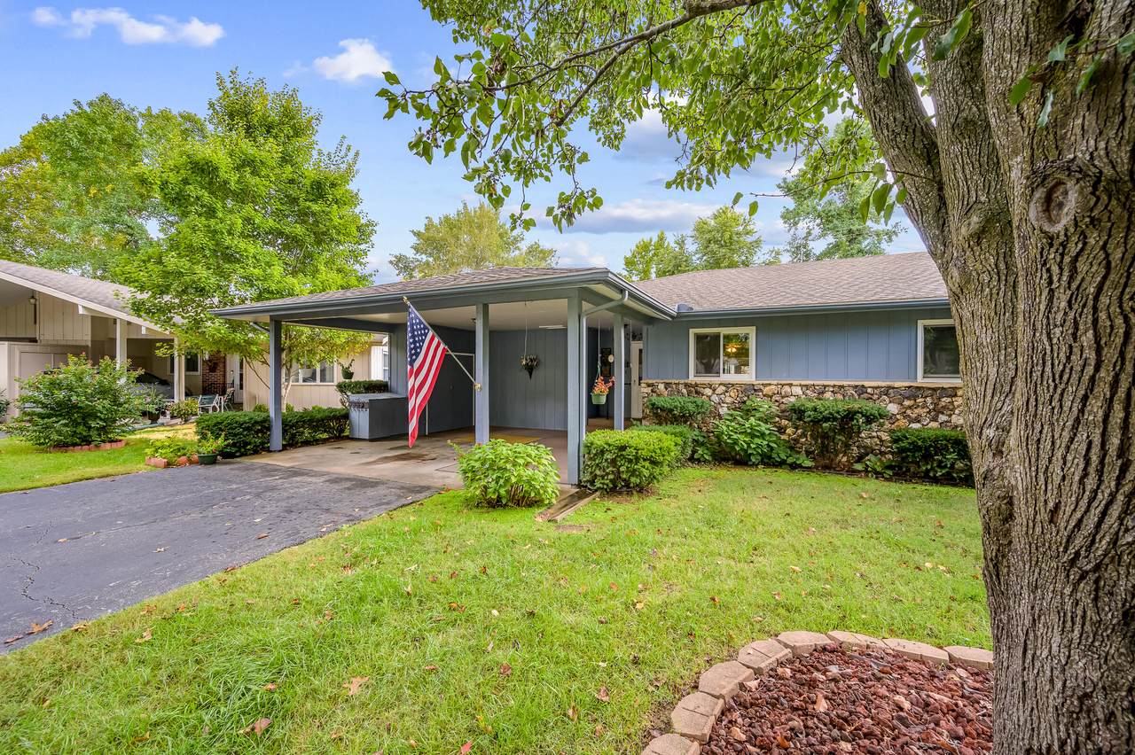 12a Maple Court - Photo 1