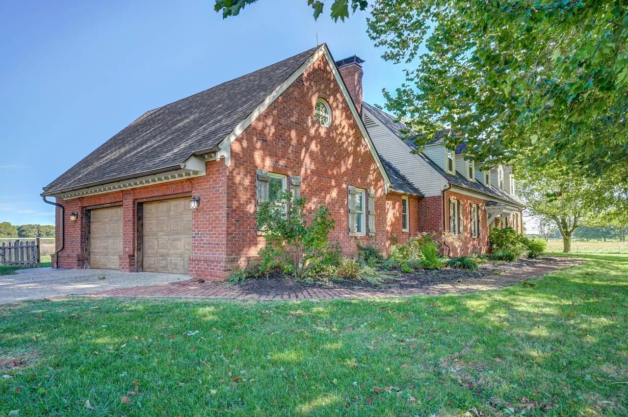 15352 Hwy 174 B - Photo 1