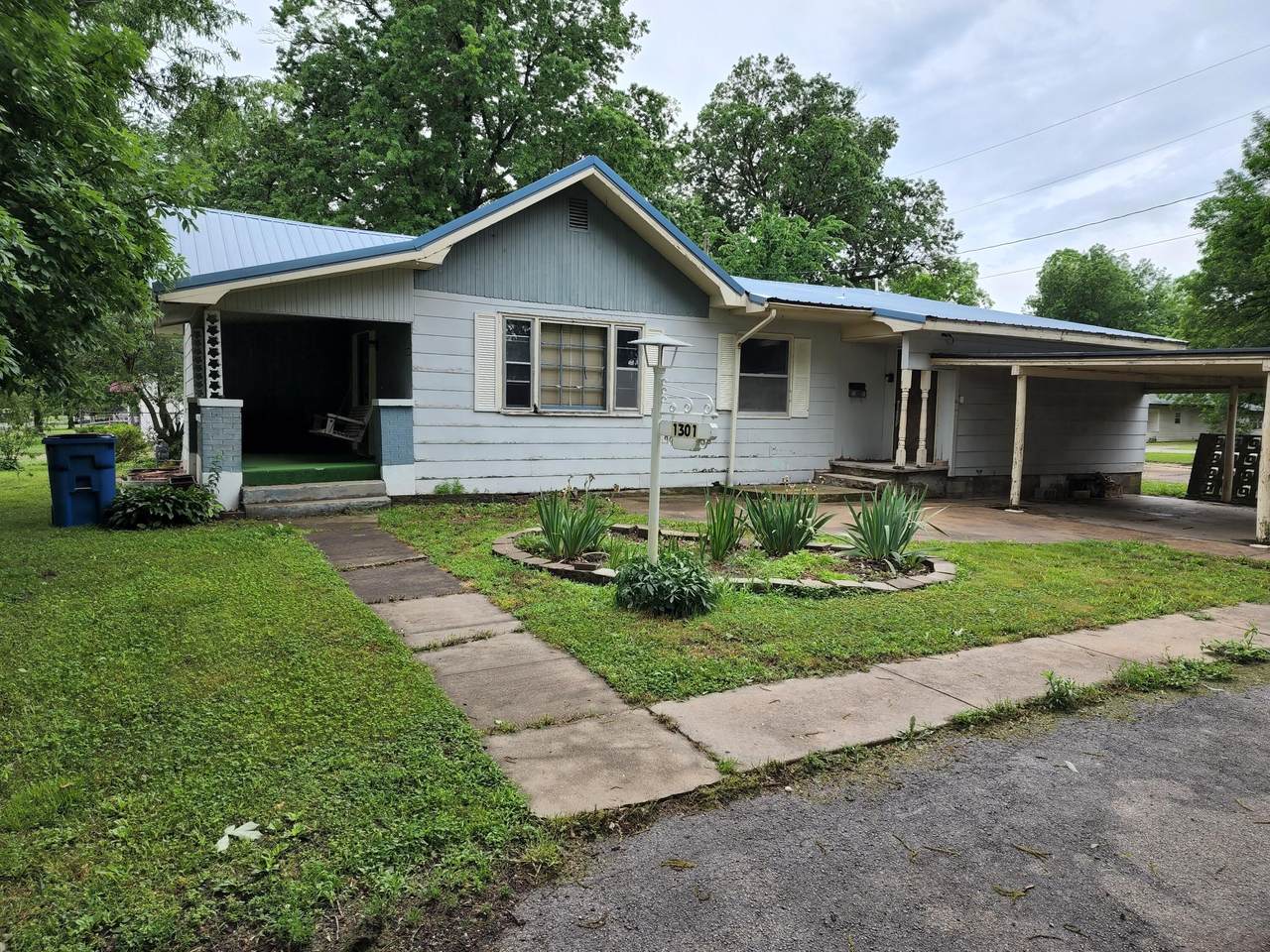 1301 Mill Street - Photo 1