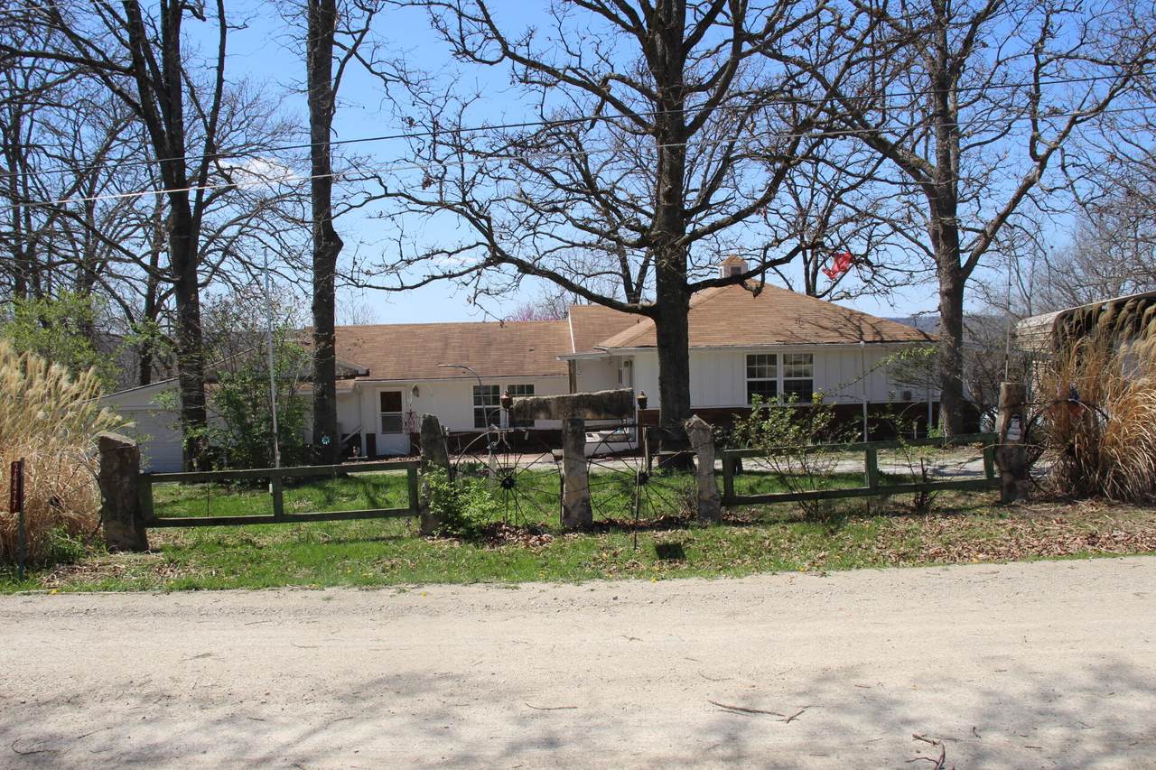 24477 Maple Street - Photo 1