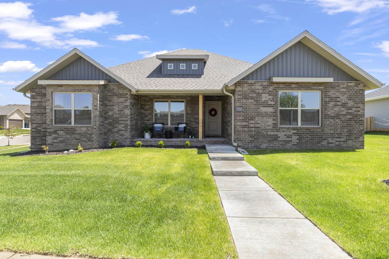 1353 Sandy Creek Circle - Photo 1