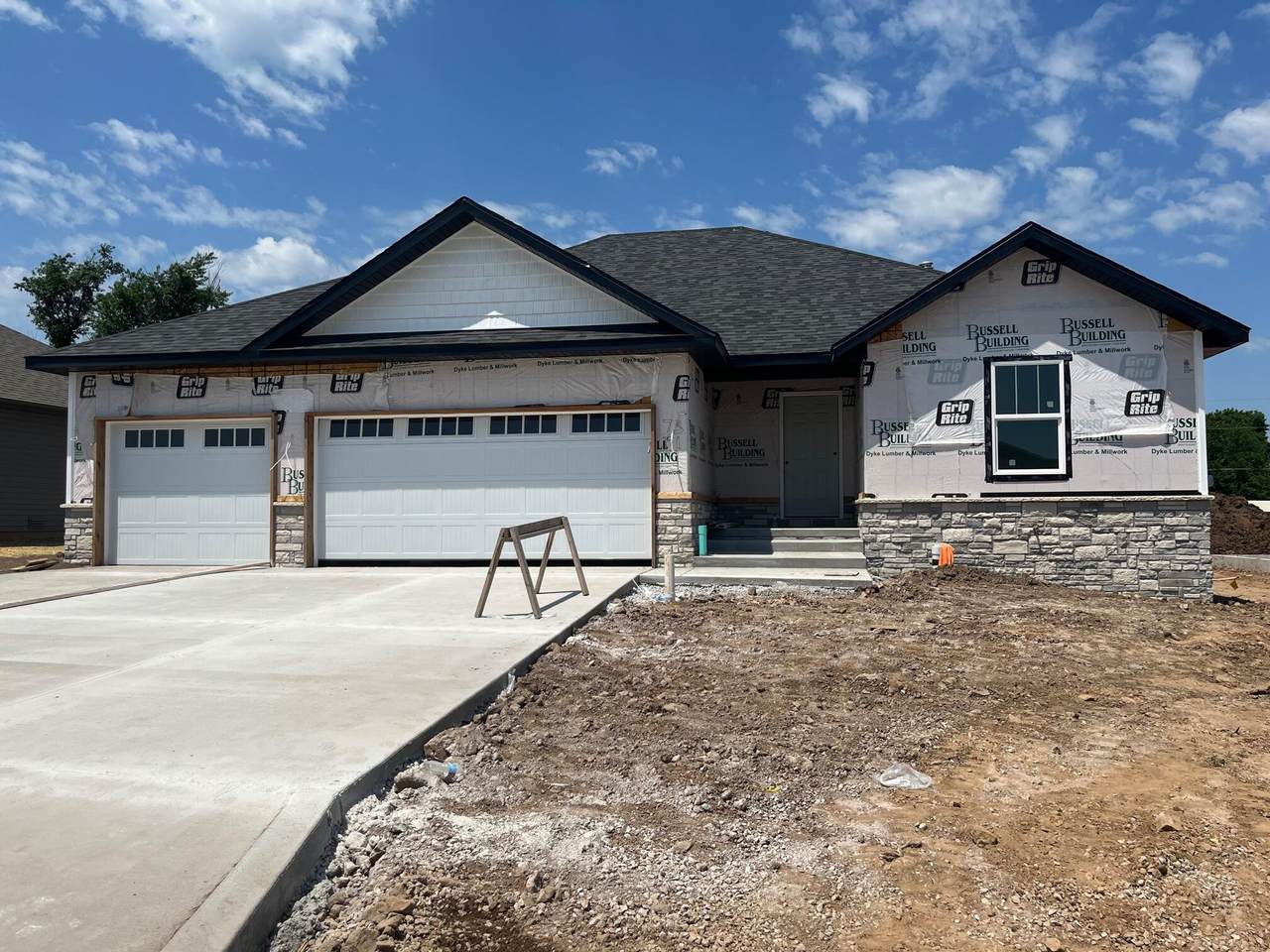 791 Century Avenue - Photo 1