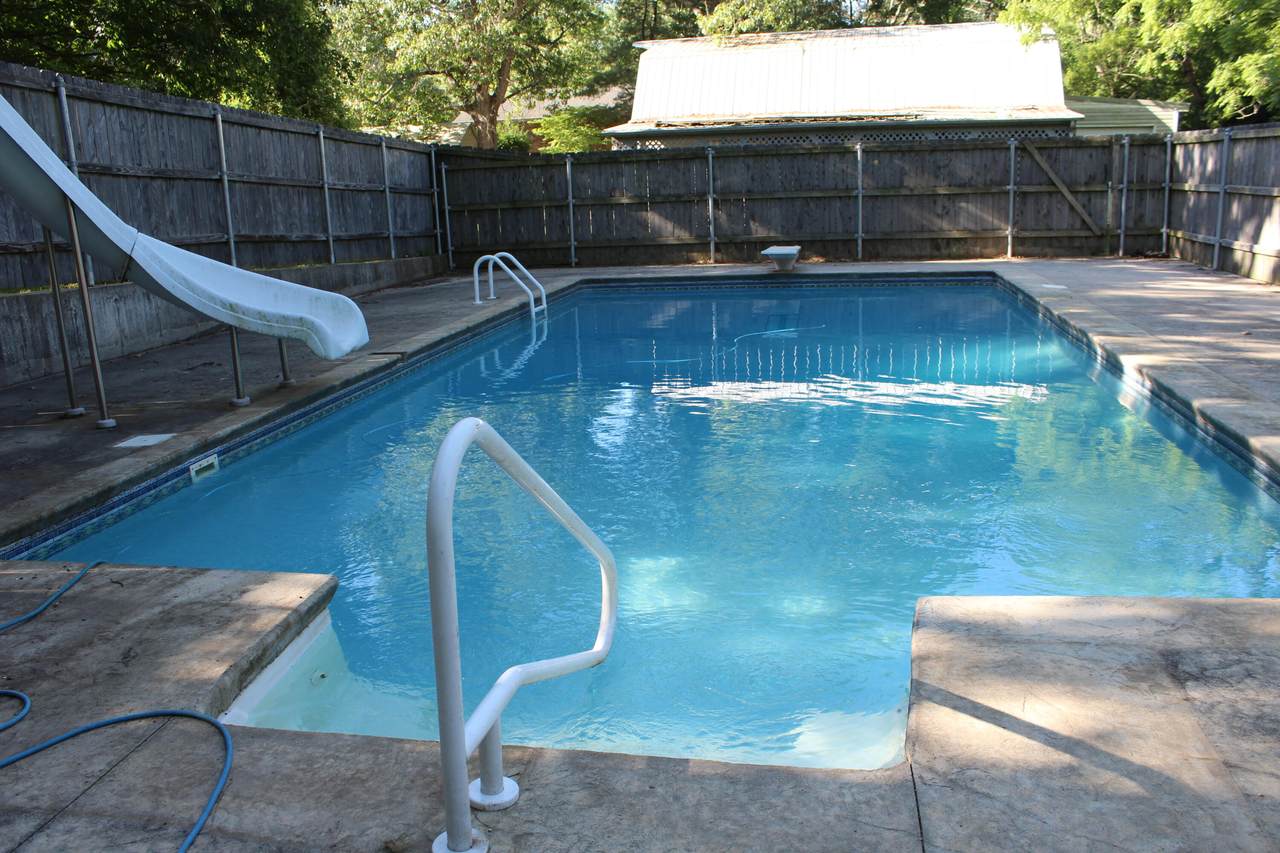 1101 Sunshine Drive - Photo 1
