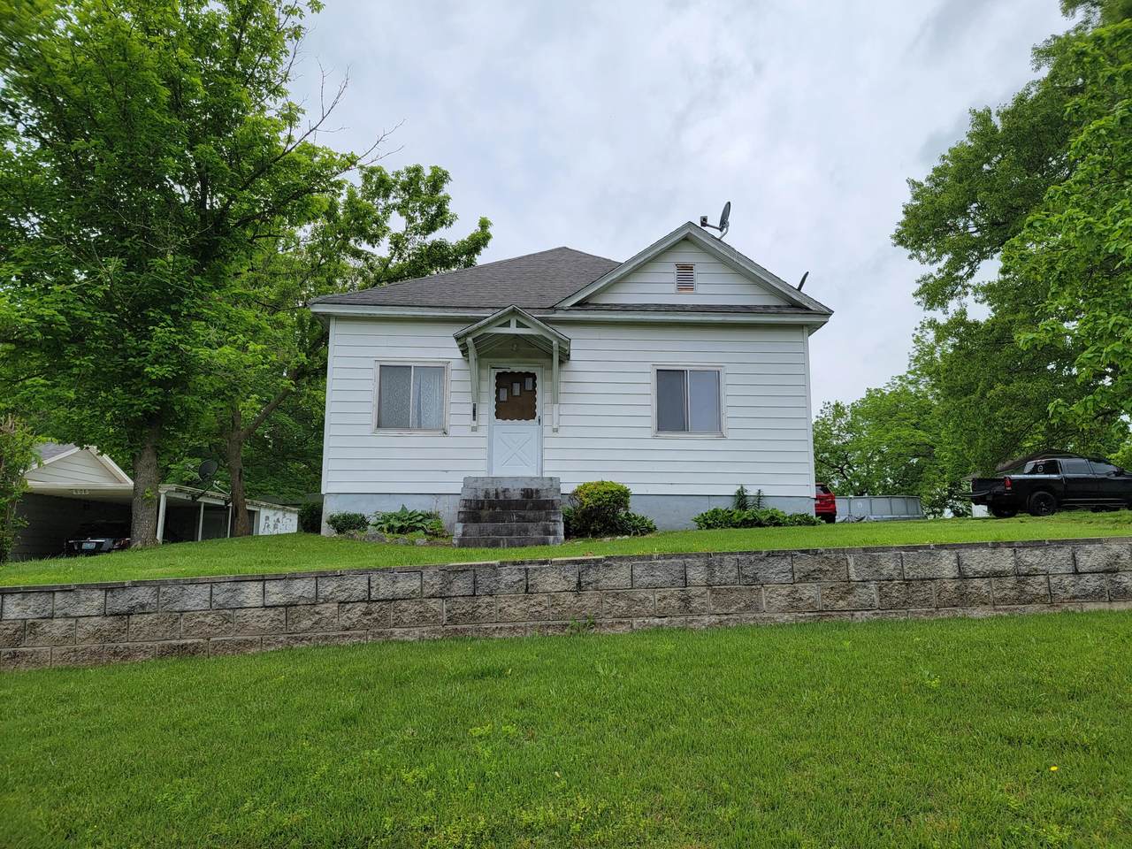 608 Main Street - Photo 1