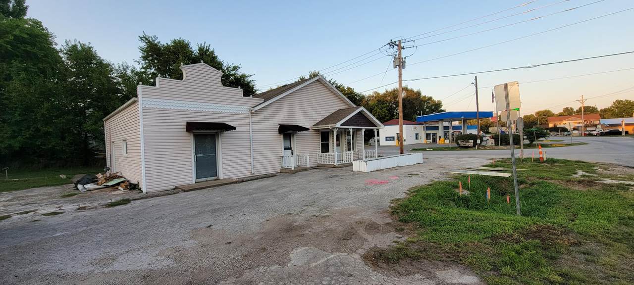 102 Boone Street - Photo 1