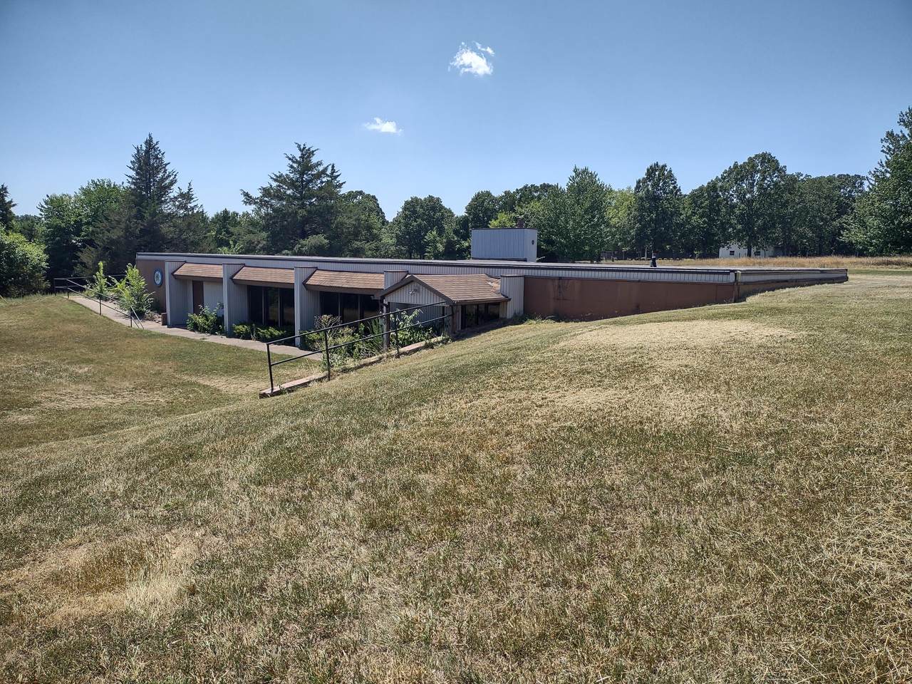 26559 Hwy 5 - Photo 1