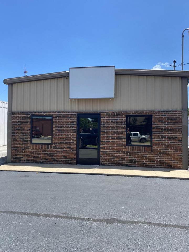 1816 Franklin Avenue - Photo 1