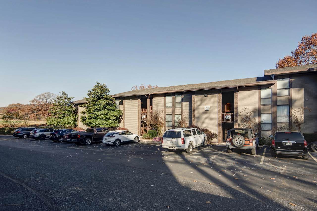 180 Lake Club Drive - Photo 1