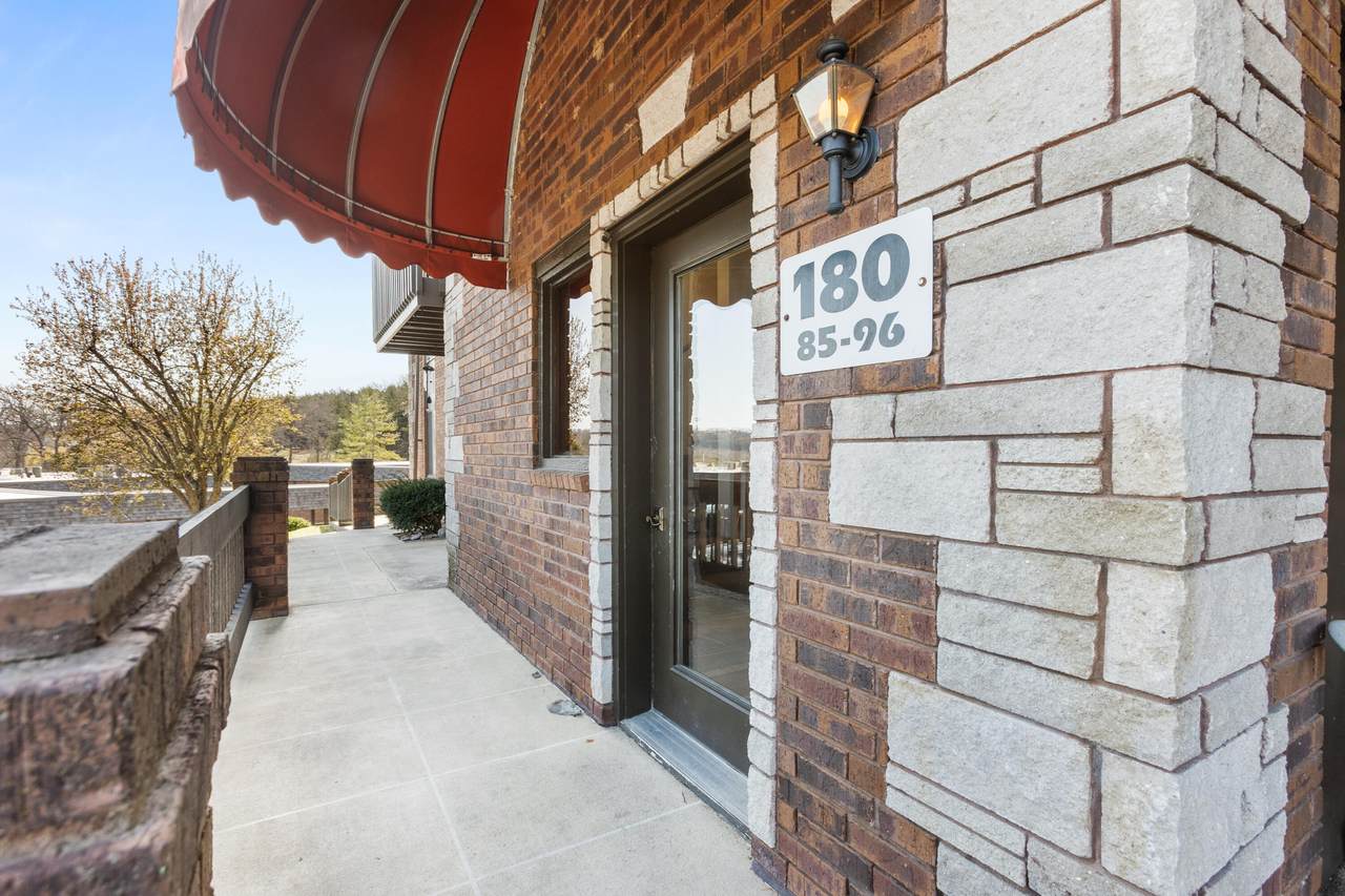 180 Wilshire Drive - Photo 1