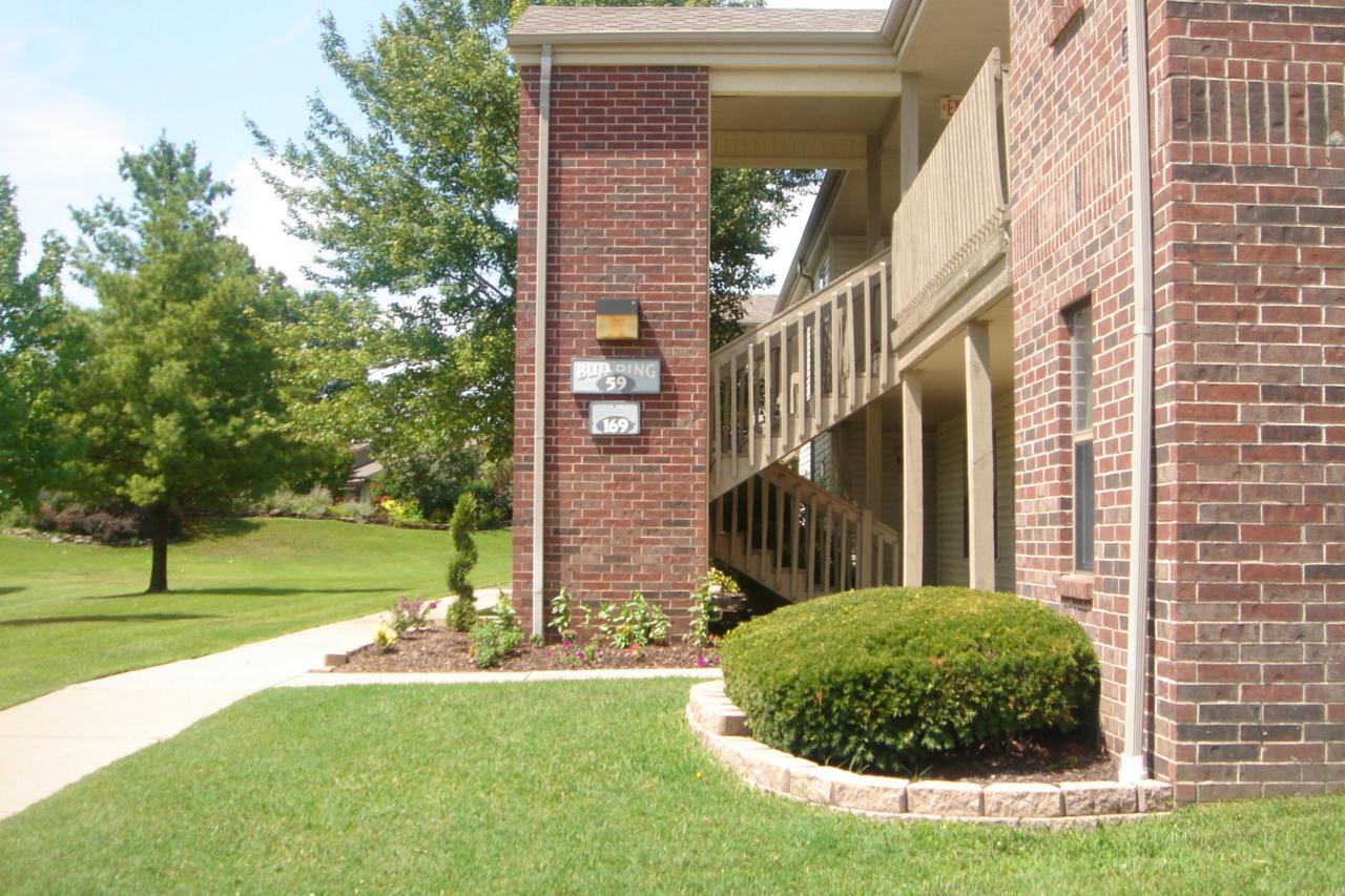 169 Highland Drive - Photo 1