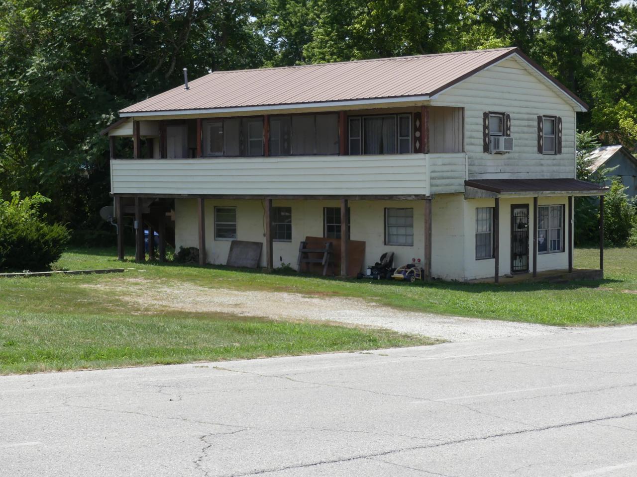 220 West Pine Street - Photo 1