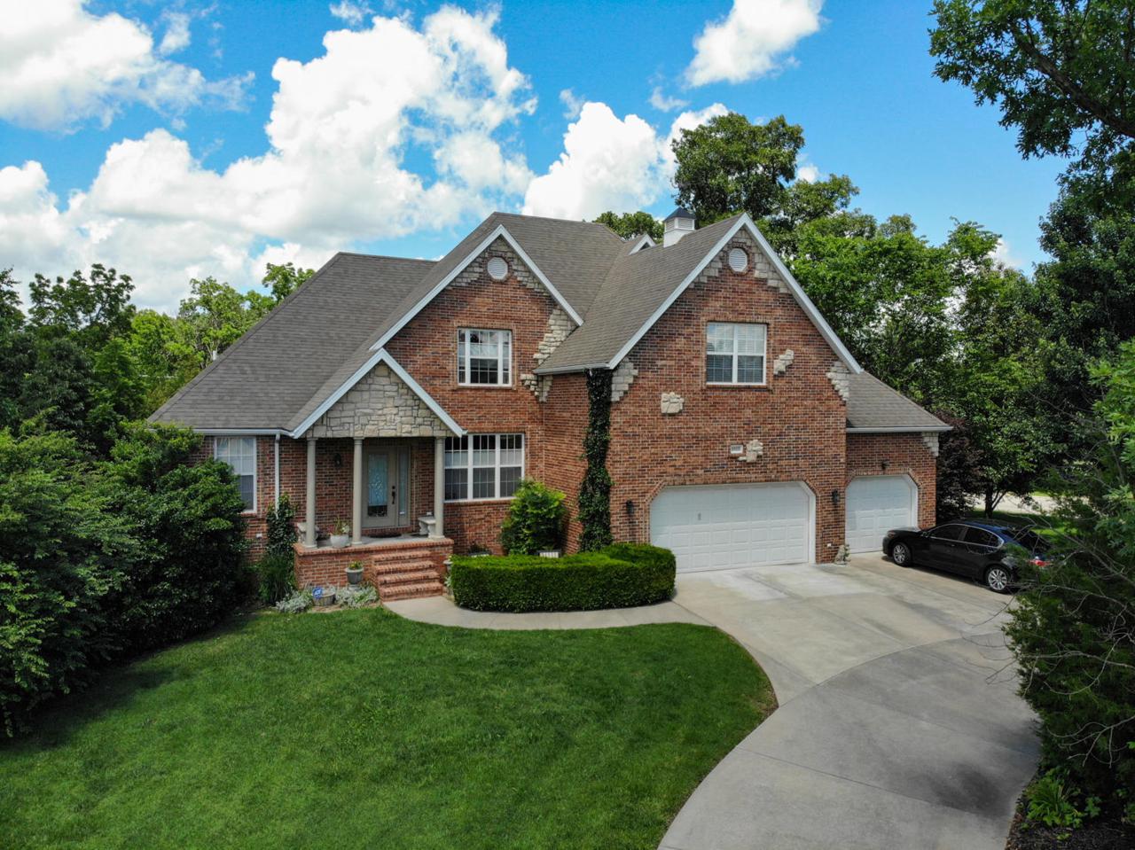 1915 Meadowlark Lane - Photo 1