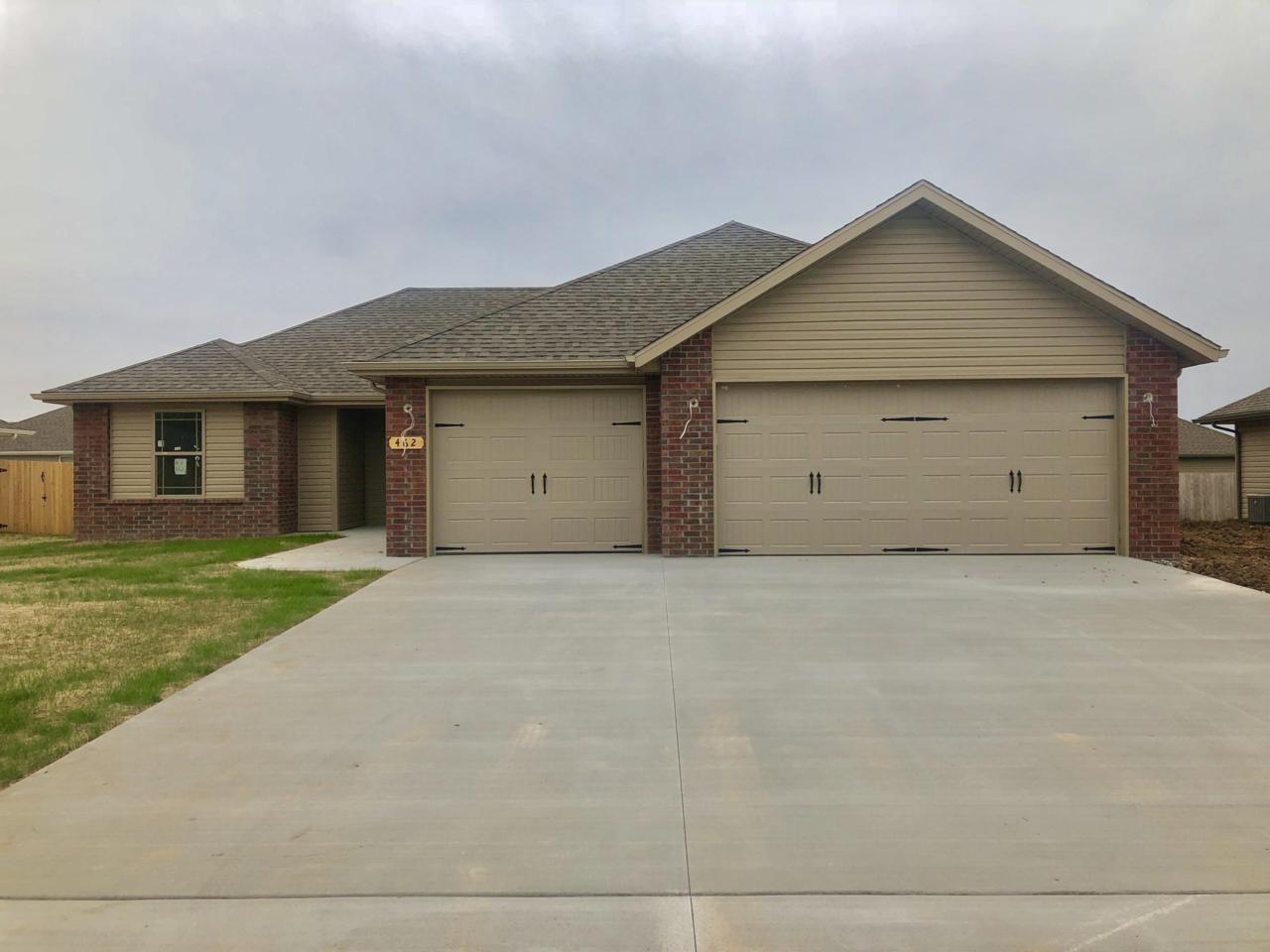 529 Forest Lane - Photo 1