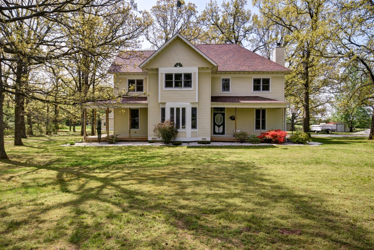 9416 County Line Road - Photo 1