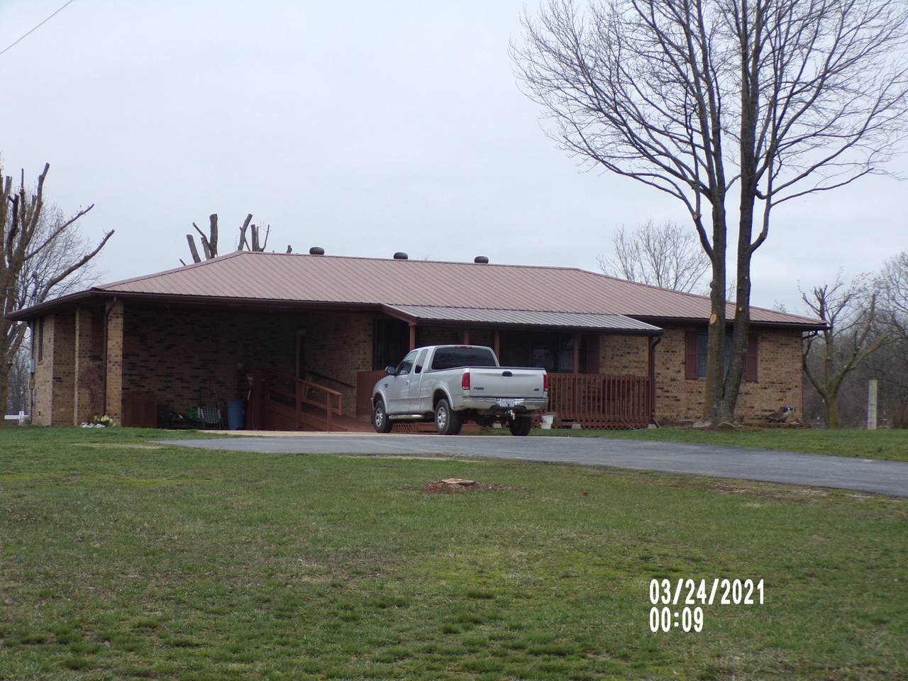 1907 Highway 65 - Photo 1