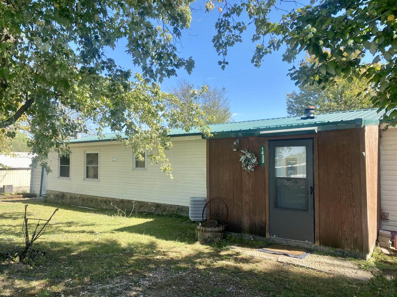 1422 Dade 26 - Photo 1