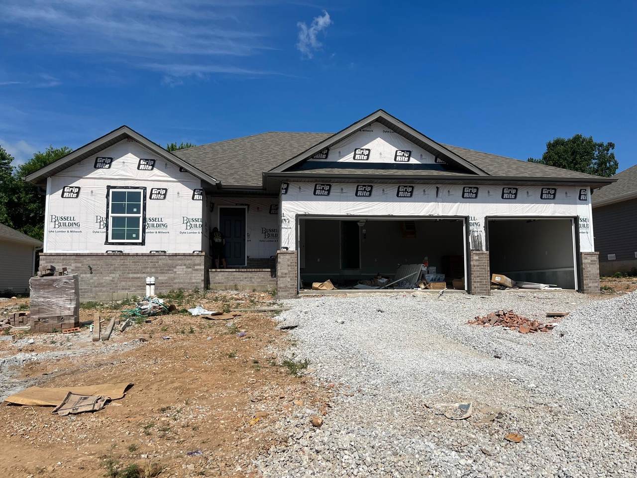 687 Century Avenue - Photo 1