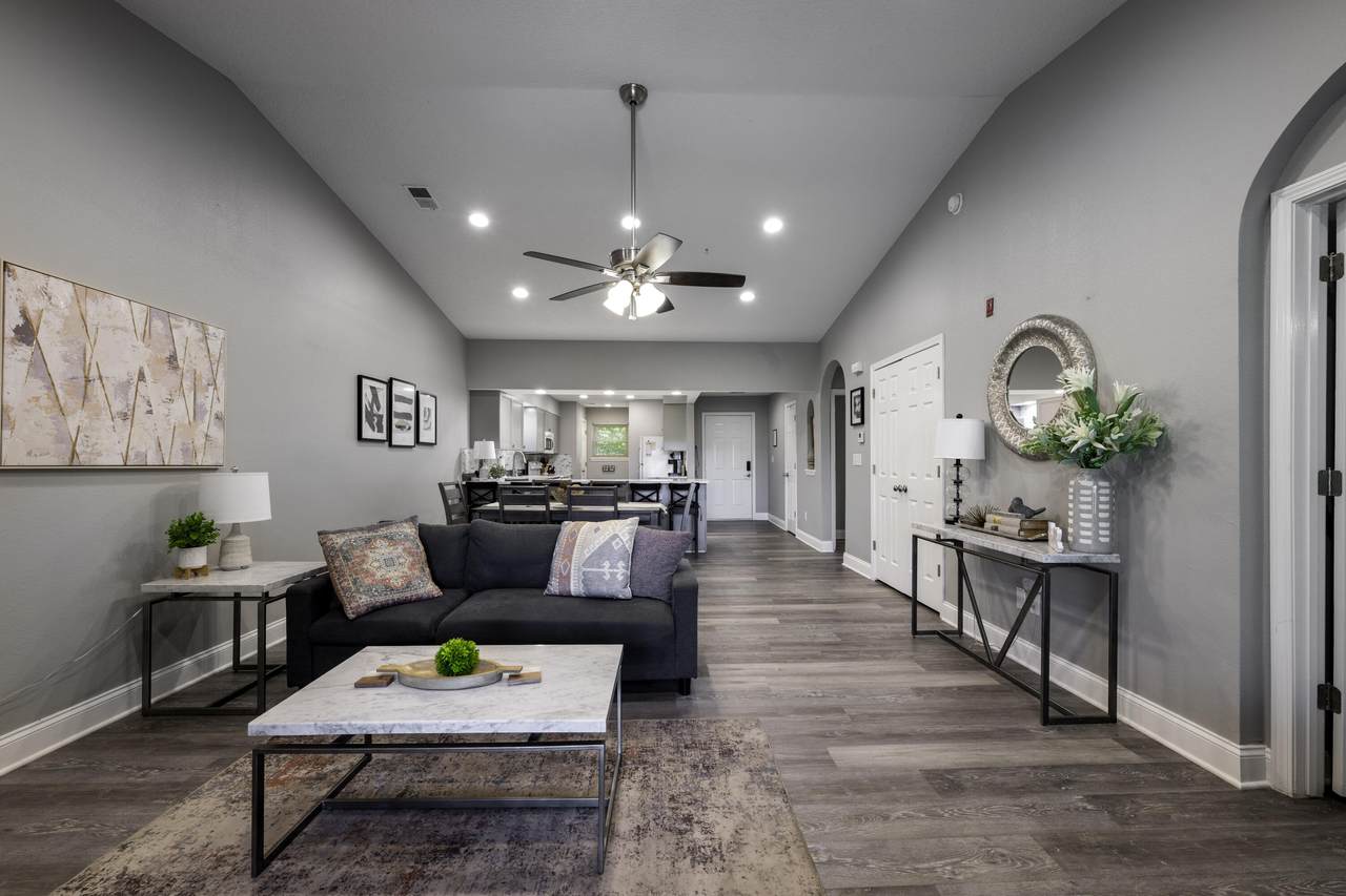 350 Wildwood Drive - Photo 1