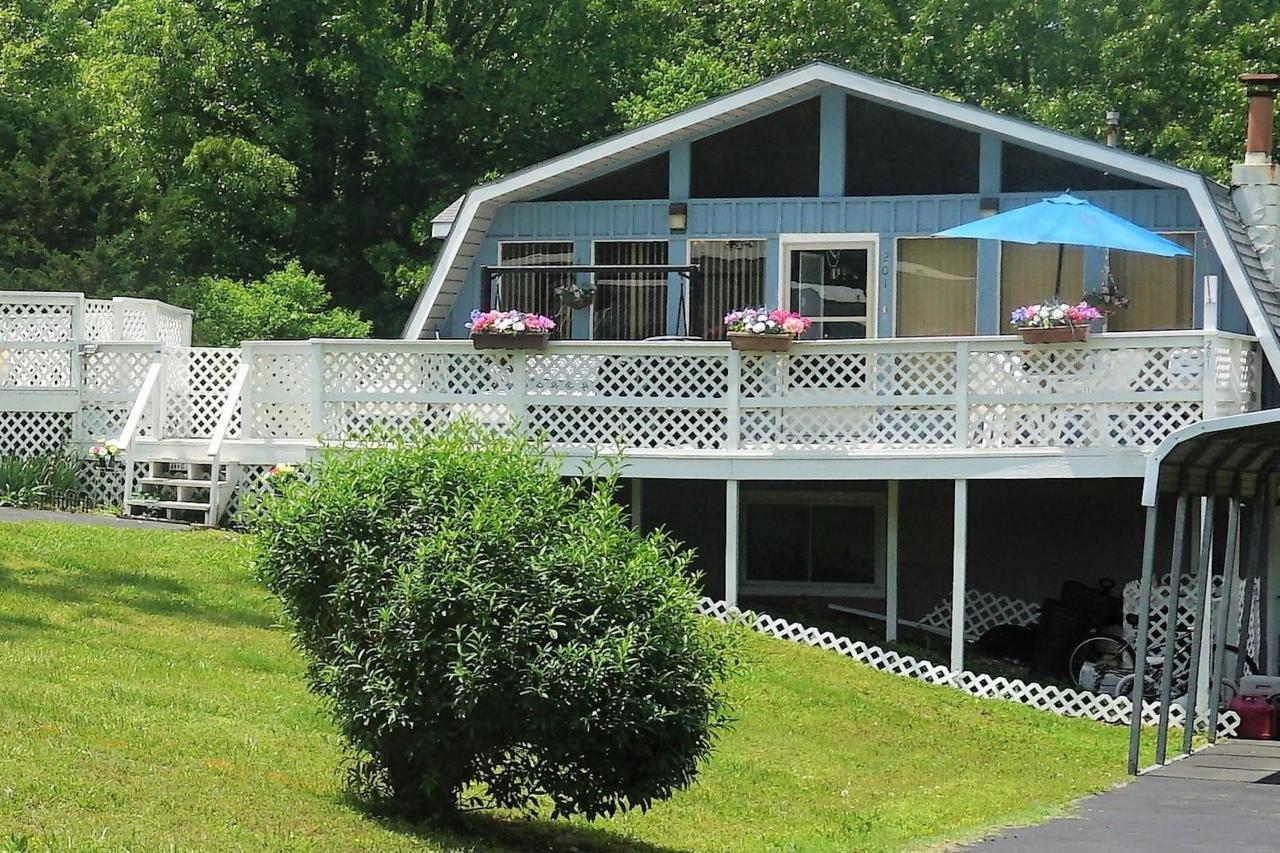 201 Springfield Lane - Photo 1