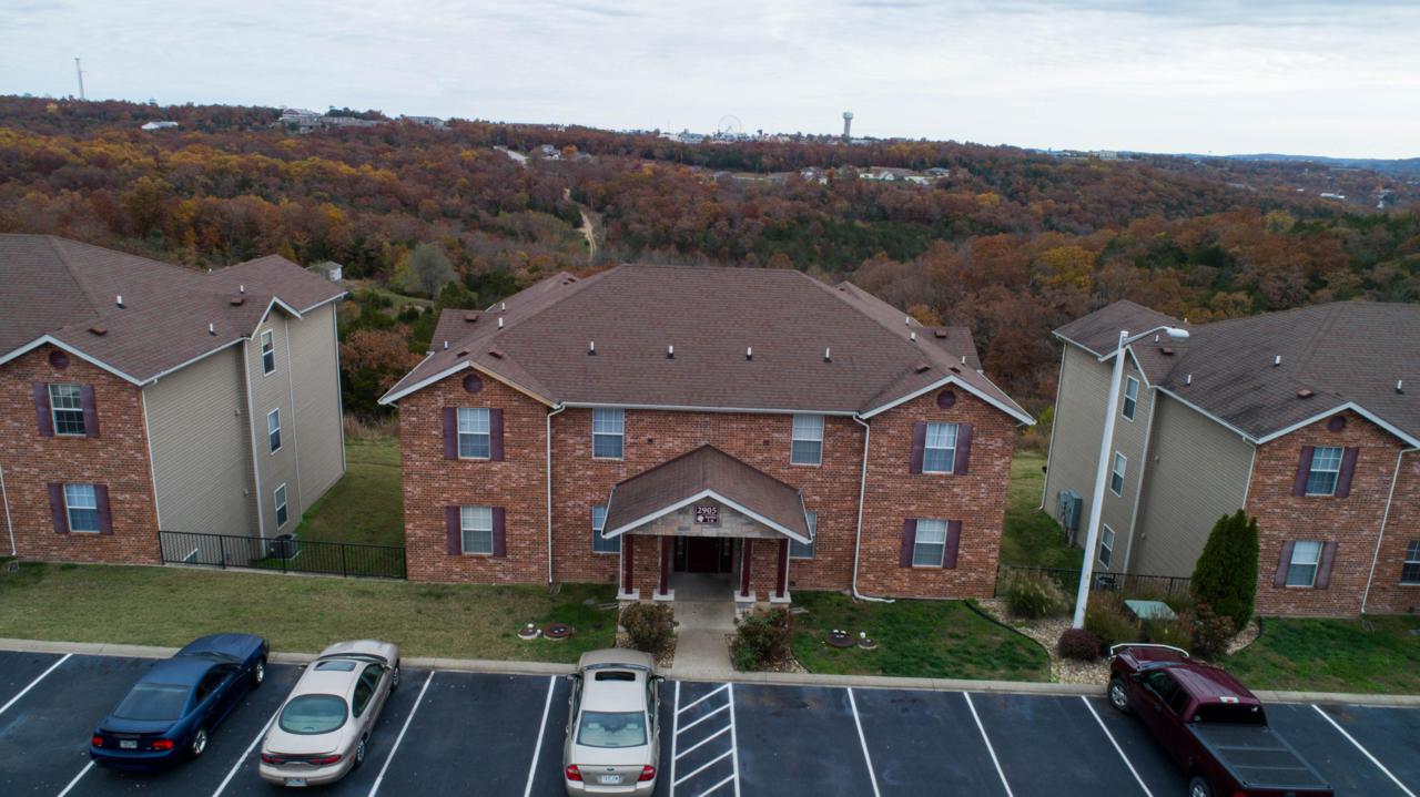 2905 Vineyards Parkway - Photo 1