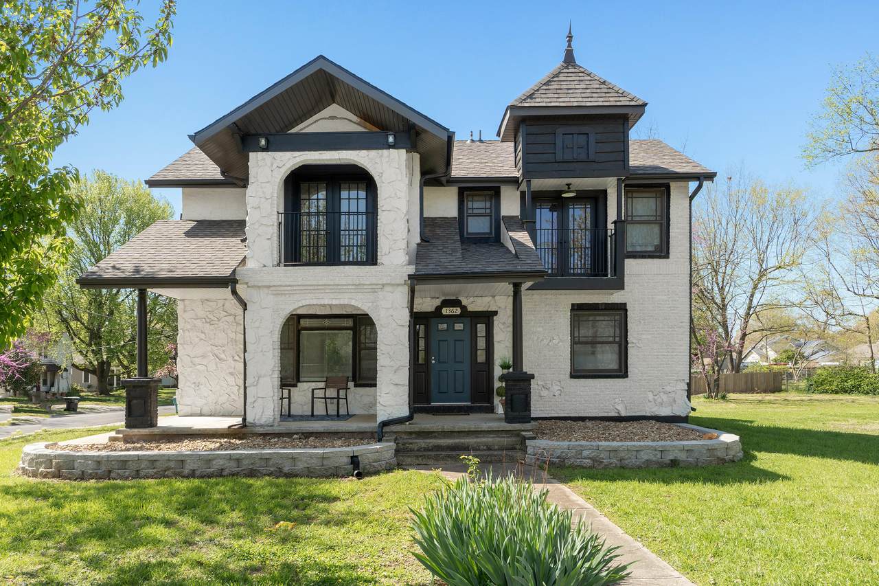 1362 Cherry Street - Photo 1