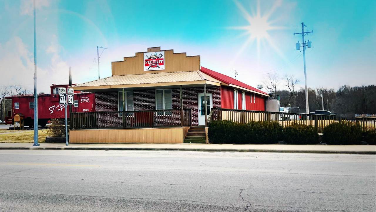 115 Commercial Street - Photo 1