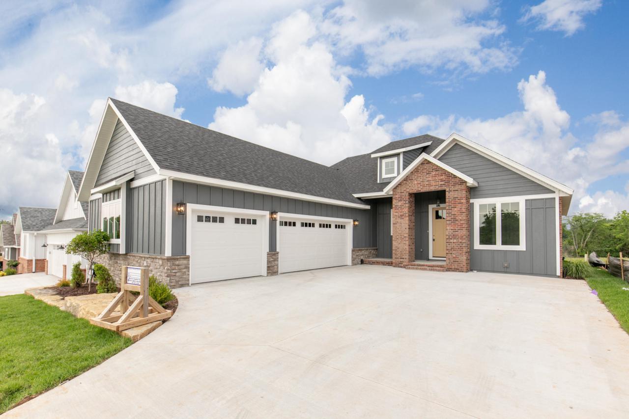 3718 Woodhue Street - Photo 1