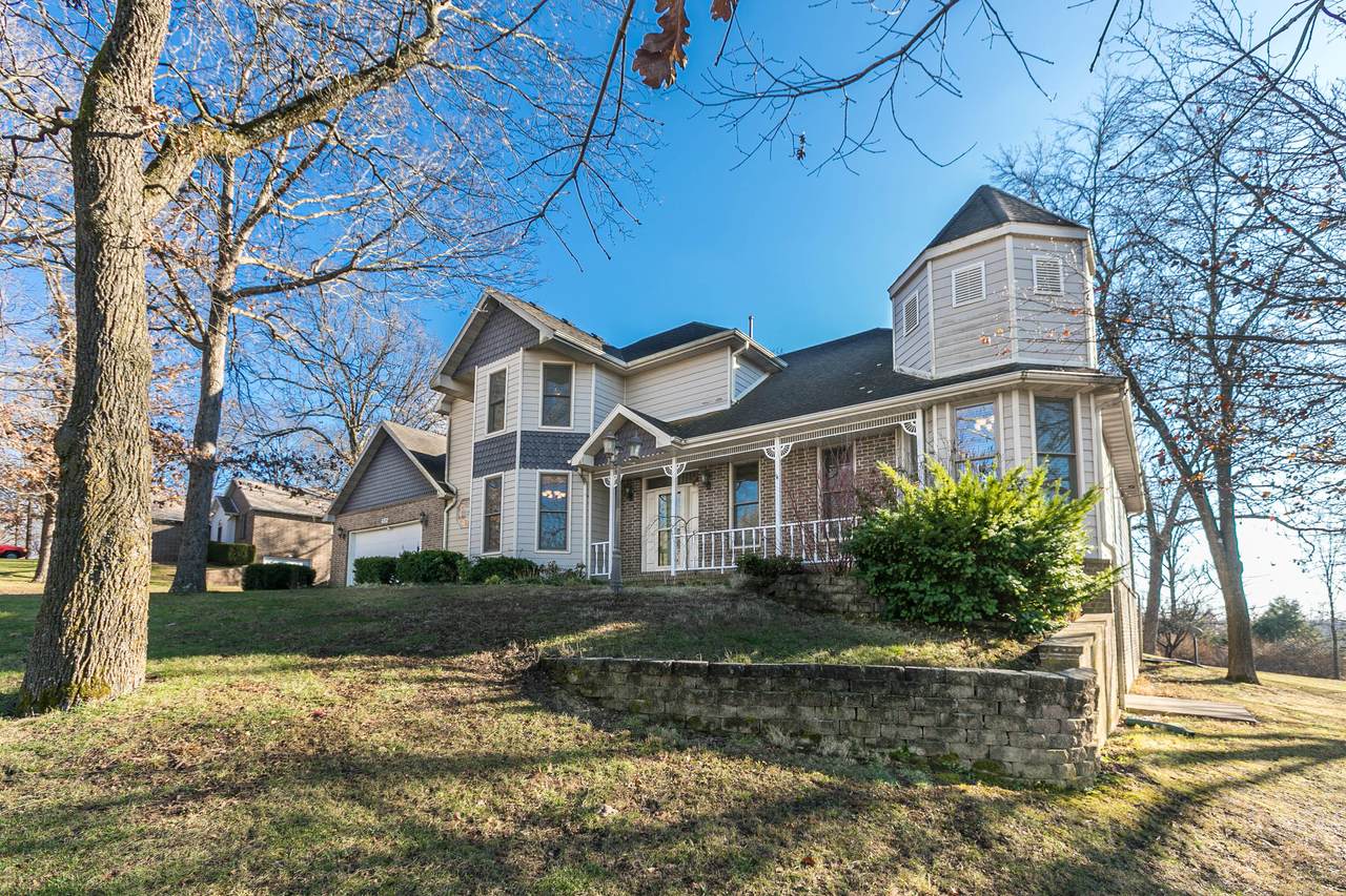 452 Forest Drive - Photo 1
