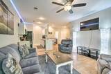 813 Holiday Ridge - Photo 10
