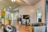 813 Holiday Ridge - Photo 14