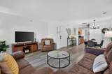 2962 Vineyards Parkway - Photo 5