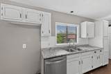 813 Kentucky Road - Photo 10