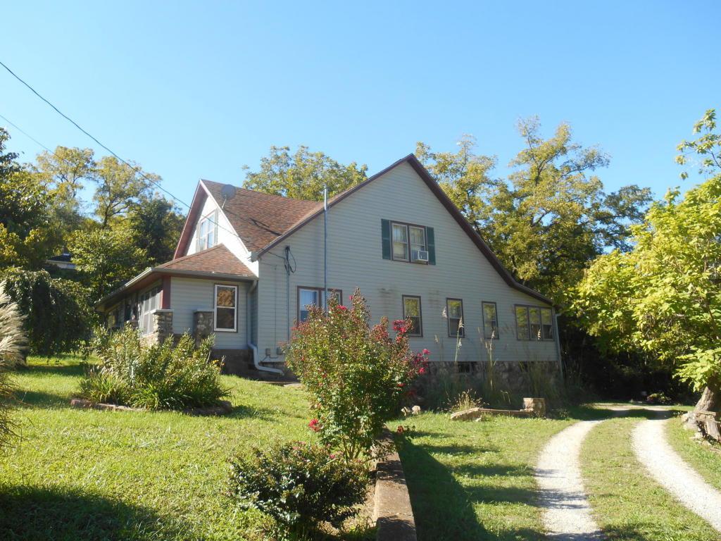 437 Aid Avenue - Photo 1