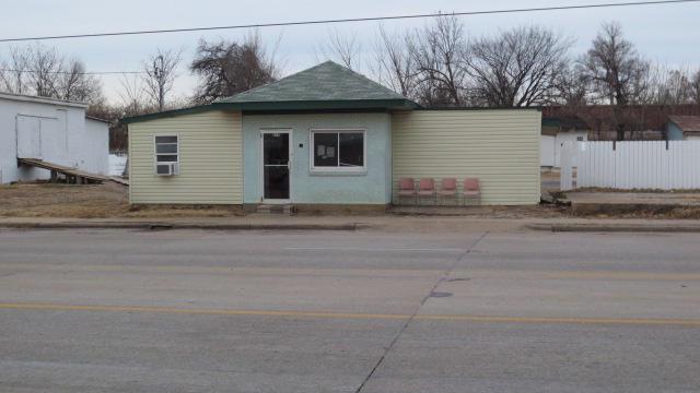 819 Commercial Street - Photo 1