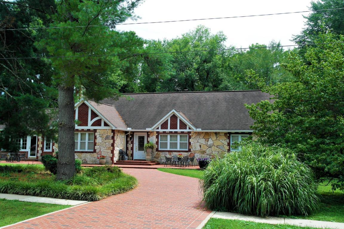 336 Caroline Street - Photo 1