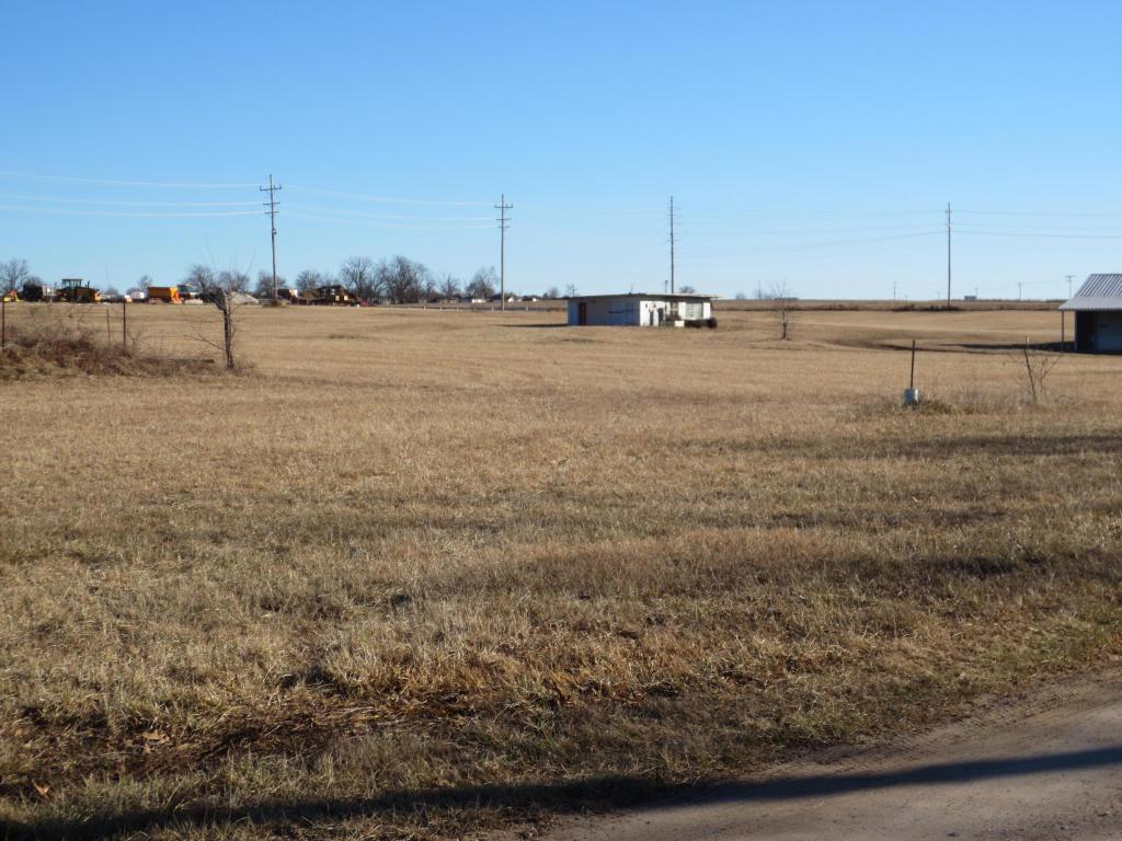 2950 Broadway Avenue - Photo 1