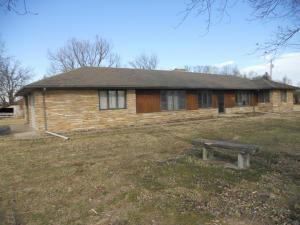 817 Old Exeter Road - Photo 1