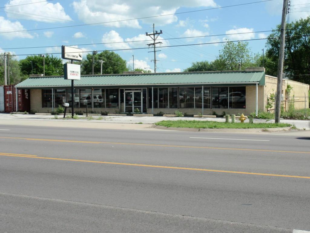 3000 Chestnut Expressway - Photo 1