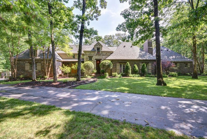 2180 Cottage Boulevard - Photo 1