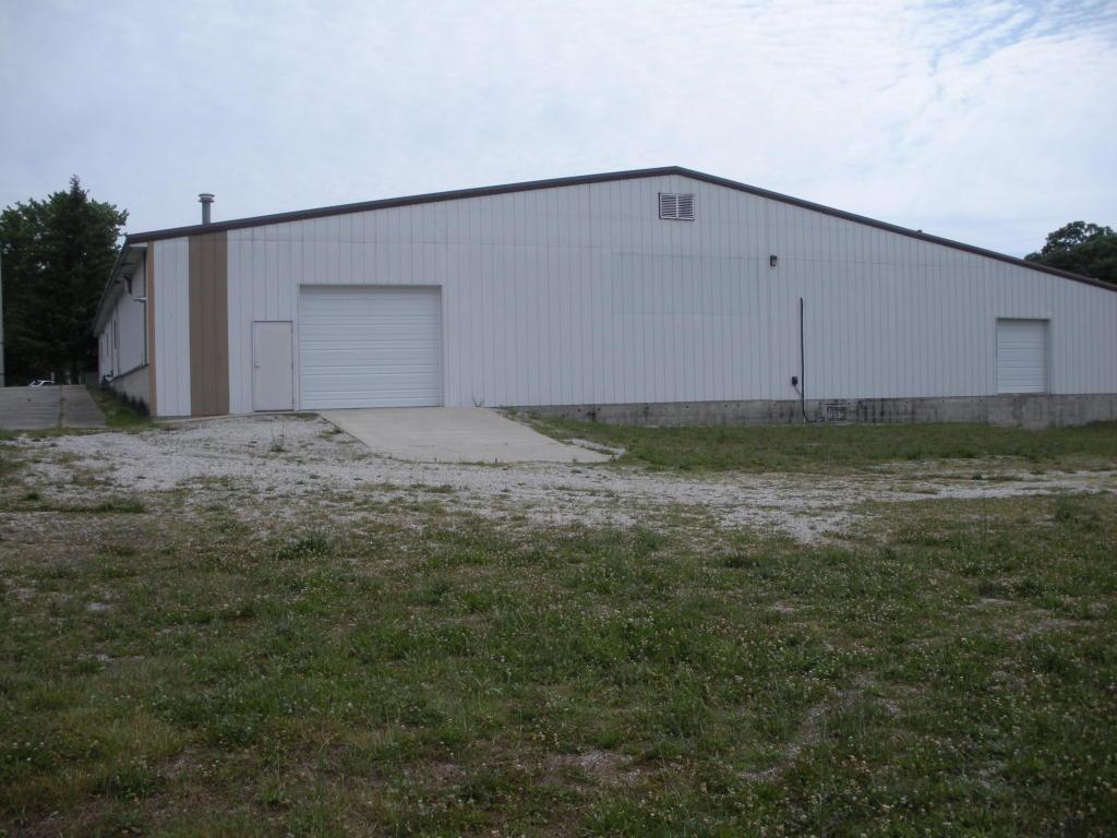 504 Thirteenth Street - Photo 1