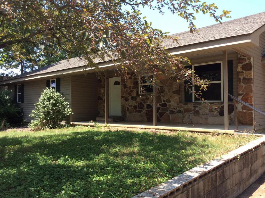 671 Plainview Drive - Photo 1