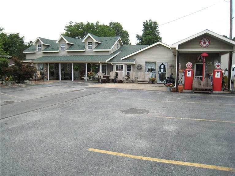 206 4th Street - Photo 1